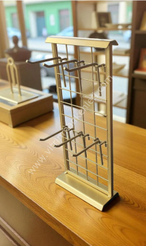 MASA ÜSTÜ ÜRÜN STANDI ve 6 ADET 10 CM KANCA