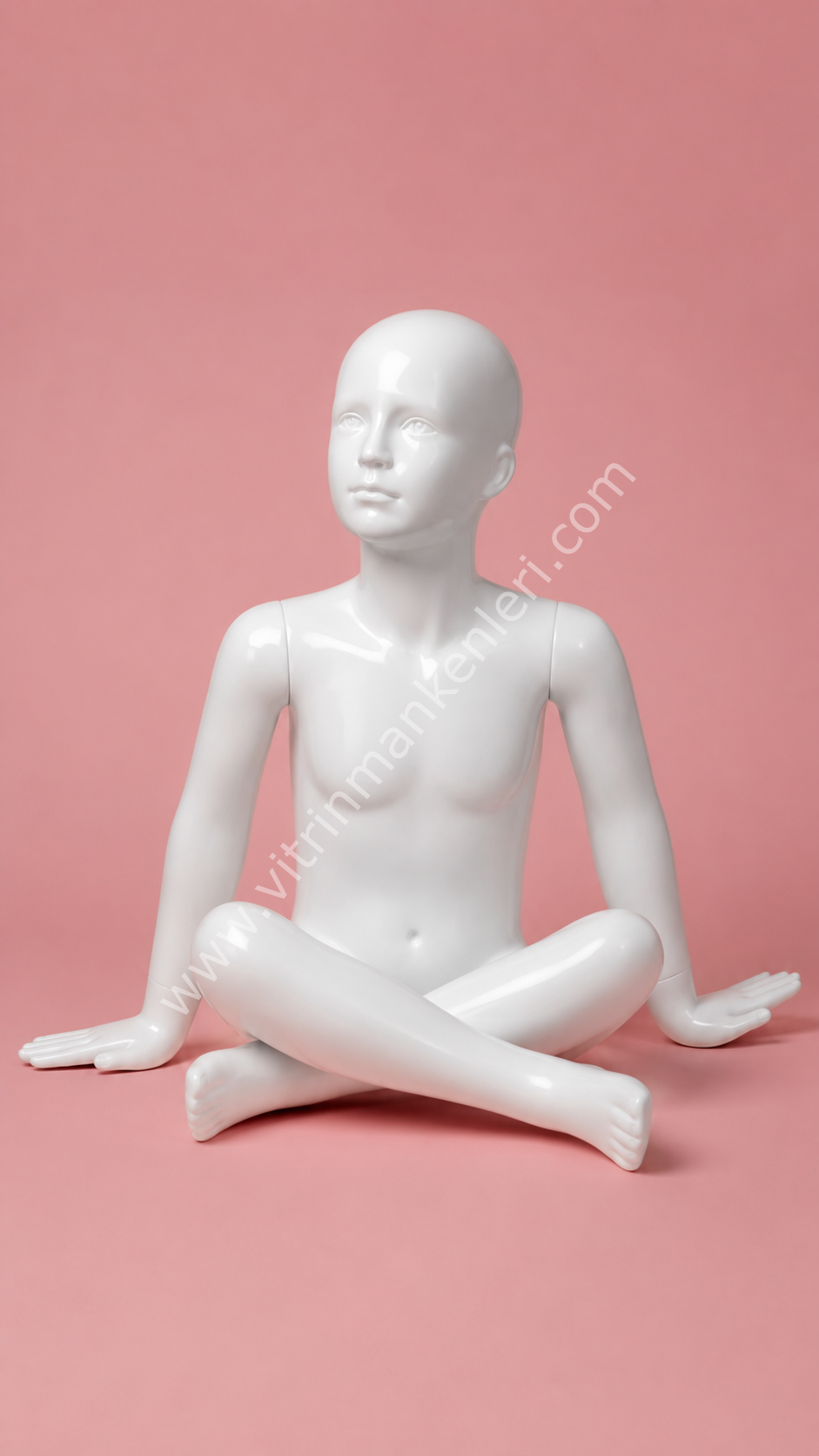 OTURAN ÇOCUK VİTRİN BOY MANKEN