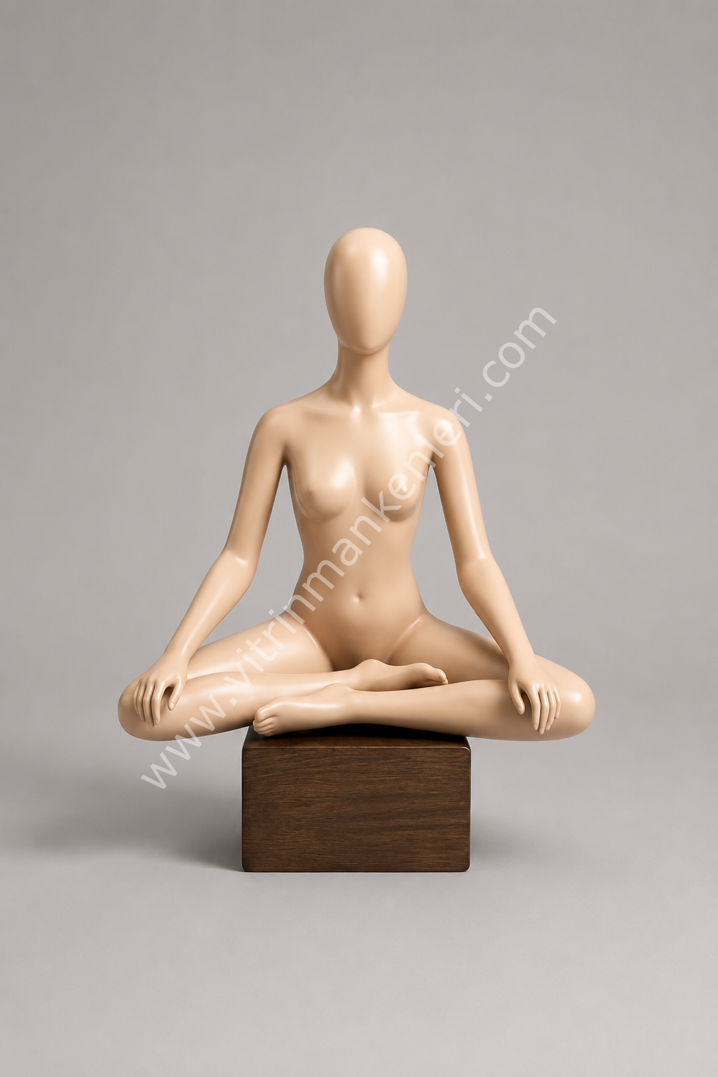 POLYESTER YOGA BAYAN SPORCU BOY MANKENİ